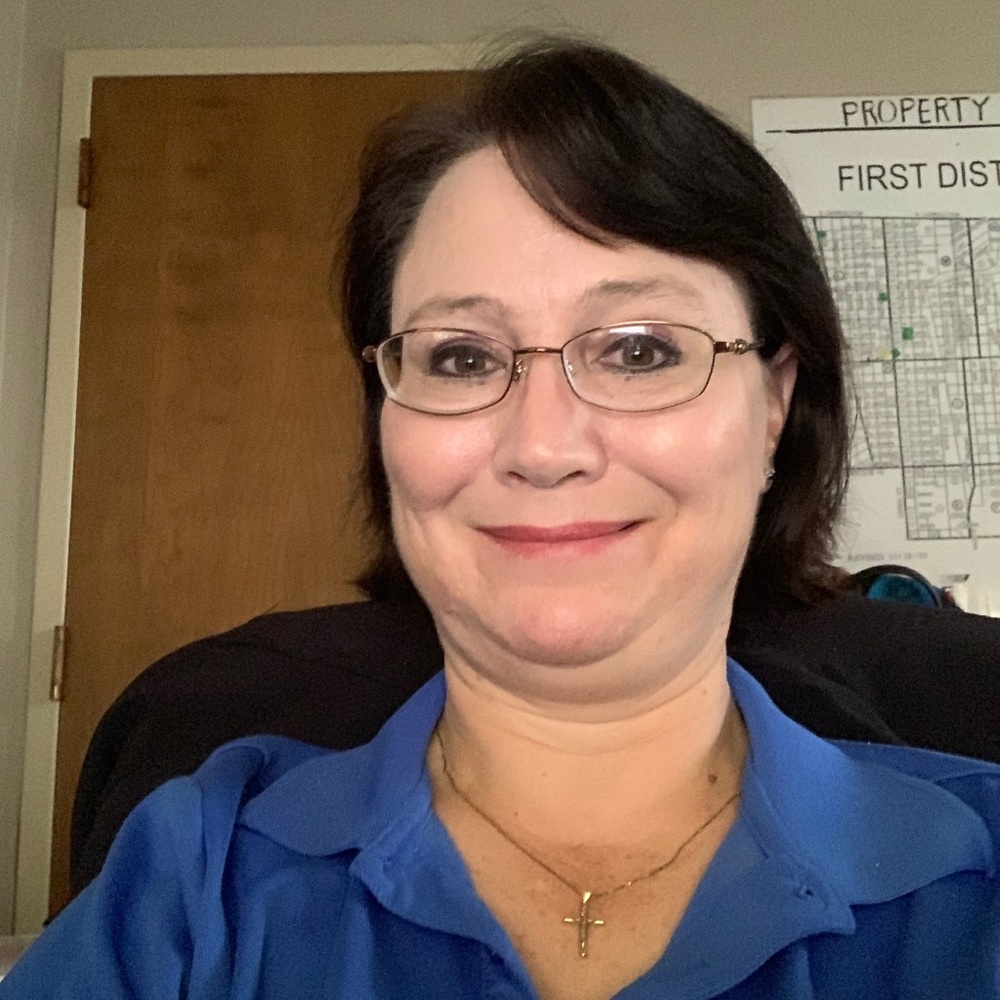 Meet your Posher, Elif